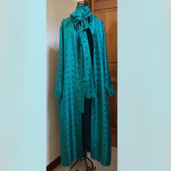 Escada Silk Foulard Print Dress,Size 38,New $1595. - Picture 9 of 11